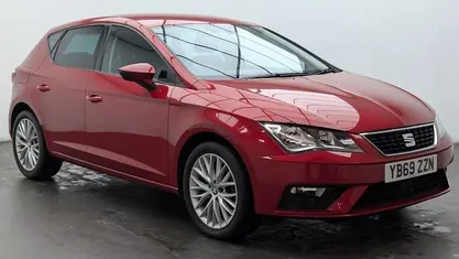 Used Seat Leon SE Dynamic 131 HP (96 kW) 2020 Red Hatchback