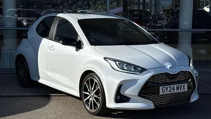 Second-hand Toyota Yaris Hybrid Sport 131 CP (96 kW) 2026 Hatchback