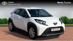 White Used 2023 Toyota Aygo PURE Hatchback | £14,303 (Fair price)