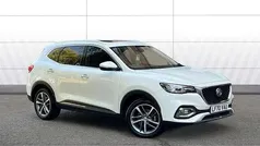 White Used 2021 MG HS Exclusive SUV | £15,199 (Fair price)
