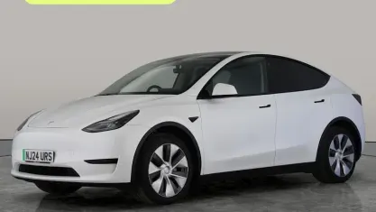 Begagnad Tesla Model Y RWD 219 kW (299 HK) 2024 Vit SUV