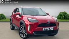 Used 2025 Toyota Yaris Hybrid Design Estate | £19,456 (Super price)