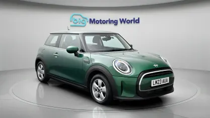 Usado Mini Cooper Classic 136 HP (100 kW) 2022 Citadino
