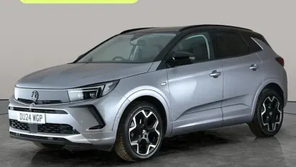 Gebraucht Vauxhall Grandland X Ultimate 131 PS (96 kW) 2024 Grau SUV