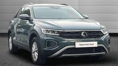 Blue Used 2022 VW T-Roc Life SUV | £22,995 (Fair price)