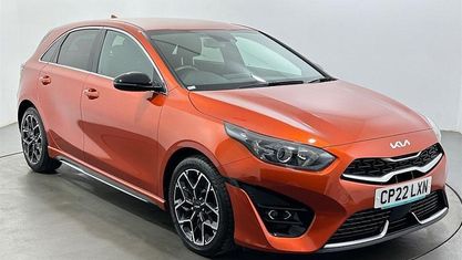 Używany Kia Ceed GT-Line 160 KM (117 kW) 2022 Pomarańczowy Hatchback