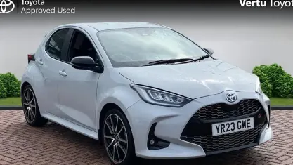Używany Toyota Yaris Hybrid Sport 116 KM (85 kW) 2023 Szary Hatchback