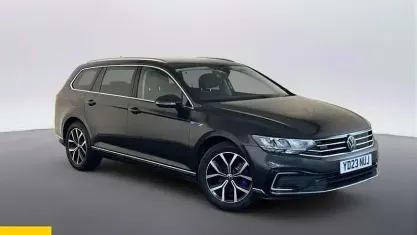 Used VW Passat GTE 218 HP (160 kW) 2023 Grey Estate