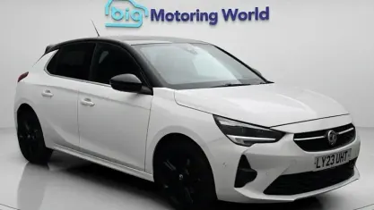 Used Vauxhall Corsa Ultimate 131 HP (96 kW) 2023 White Hatchback