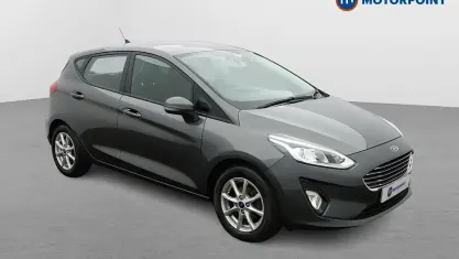 Usado Ford Fiesta Zetec 86 HP (63 kW) 2019 Cinzento Citadino