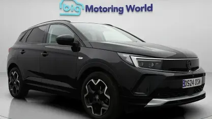 Used Vauxhall Grandland X Ultimate 131 HP (96 kW) 2024 Black SUV