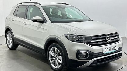 Usado VW T-Cross Active 110 HP (80 kW) 2021 Cinzento SUV