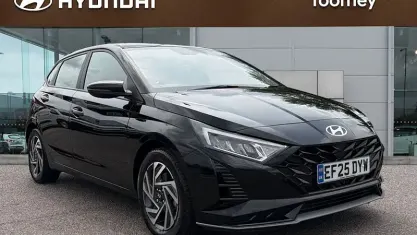 Used Hyundai i20 Advanced 101 HP (74 kW) 2025 Black Hatchback
