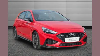 Used Hyundai i30 N Line 140 HP (102 kW) 2025 Red Hatchback