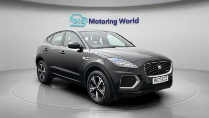Second-hand Jaguar E-Pace R-Dynamic 309 CP (227 kW) 2023 Negru SUV