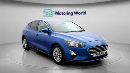 Used Ford Focus Titanium 125 HP (91 kW) 2019 Blue Hatchback