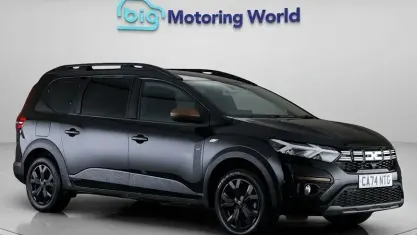 Used Dacia Jogger Extreme 141 HP (103 kW) 2024 Black MPV
