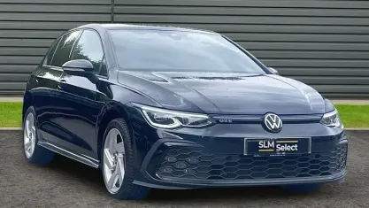 Second-hand VW Golf VIII GTE 245 CP (180 kW) 2024 Hatchback