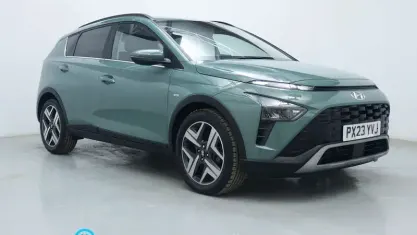 Begagnad Hyundai Bayon Premium 101 HK (74 kW) 2023 Grön SUV