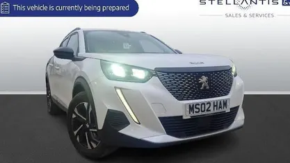 Used Peugeot 2008 Allure Premium 101 HP (74 kW) 2022 SUV