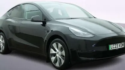 Usado Tesla Model Y Long Range AWD 286 kW (389 HP) 2025 SUV