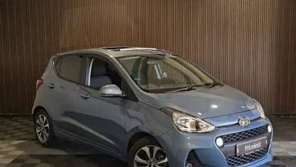 Used Hyundai i10 Premium SE 88 HP (64 kW) 2017 Blue Hatchback