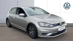 Silver Used 2018 VW Golf VII SE Hatchback | £15,000 (Fair price)