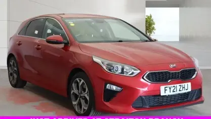 Used Kia Ceed 160 HP (117 kW) 2021 Red Hatchback