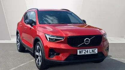 Used Volvo XC40 Ultimate 197 HP (144 kW) 2024 Red SUV