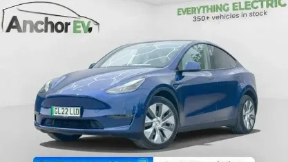 Used Tesla Model Y Long Range AWD 286 kW (389 HP) 2025 SUV