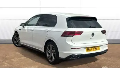 Used VW Golf VIII R-line 150 HP (110 kW) 2023 White Hatchback