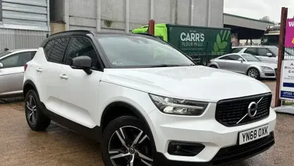 Begagnad Volvo XC40 R-Design 156 HK (114 kW) 2019 SUV