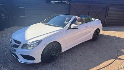 Usado Mercedes E220 AMG 170 HP (125 kW) 2013 Branco Cabrios