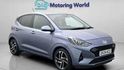 Used Hyundai i10 Premium 67 HP (49 kW) 2023 Blue Hatchback