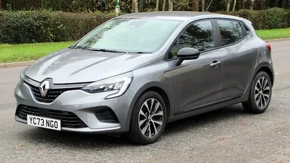 Grey Used 2023 Renault Clio V Evolution Hatchback | £12,850 (Fair price)