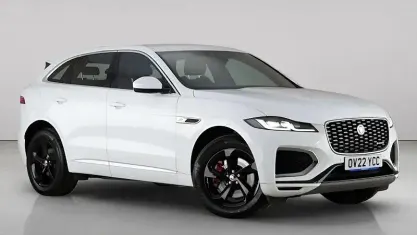 Used Jaguar F-Pace R-Dynamic 404 HP (297 kW) 2022 White SUV
