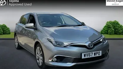 Used Toyota Auris Hybrid 136 HP (100 kW) 2017 Grey Hatchback
