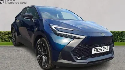 Used Toyota C-HR 223 HP (164 kW) 2025 Blue SUV