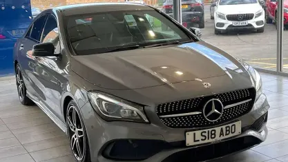Usado Mercedes CLA220 AMG line 177 HP (130 kW) 2017 Sedan