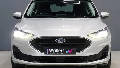 Second-hand Ford Focus Trend 125 CP (91 kW) 2022 Argintiu Hatchback