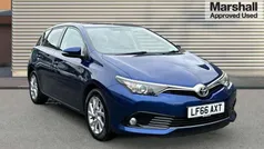 Blue Used 2016 Toyota Auris Hatchback | £9,062 (Fair price)