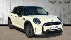 White Used 2021 Mini Cooper Classic Hatchback | £17,709 (Fair price)