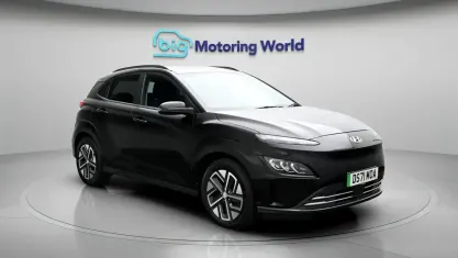 Second-hand Hyundai Kona Premium 150 kW (204 CP) 2022 Negru SUV