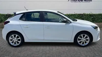 Used Vauxhall Corsa Design Edition 75 HP (55 kW) 2022 Jade white Hatchback
