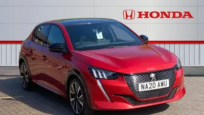 Używany Peugeot 208 GT-line 102 KM (75 kW) 2020 Czerwony Hatchback
