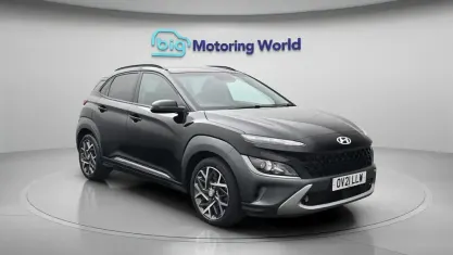 Used Hyundai Kona Premium 141 HP (103 kW) 2021 Black SUV