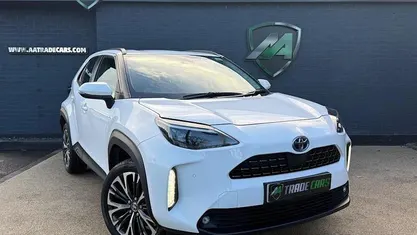 Used 2025 Toyota Yaris Hybrid Estate | £19,950 (Good price)