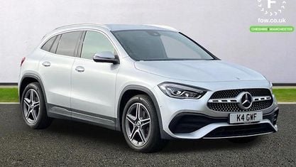 Usado Mercedes GLA180 AMG Line Premium 136 HP (100 kW) 2022 Prateado SUV