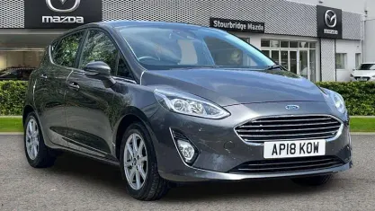 Used Ford Fiesta Zetec 101 HP (74 kW) 2018 Grey Hatchback