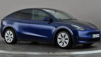 Used Tesla Model Y Long Range AWD 286 kW (389 HP) 2025 SUV